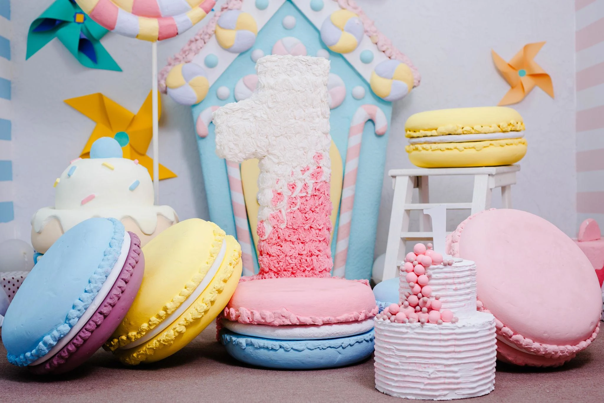 Professional cake smash photography studio setup with baby-safe lighting equipment